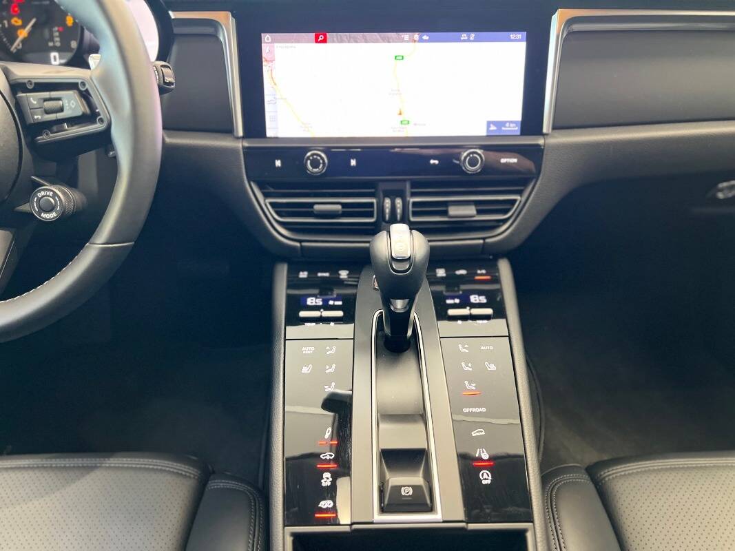 Porsche Macan I 2022