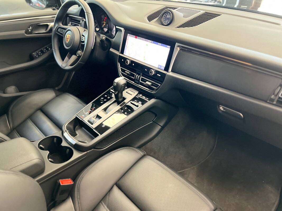 Porsche Macan I 2022