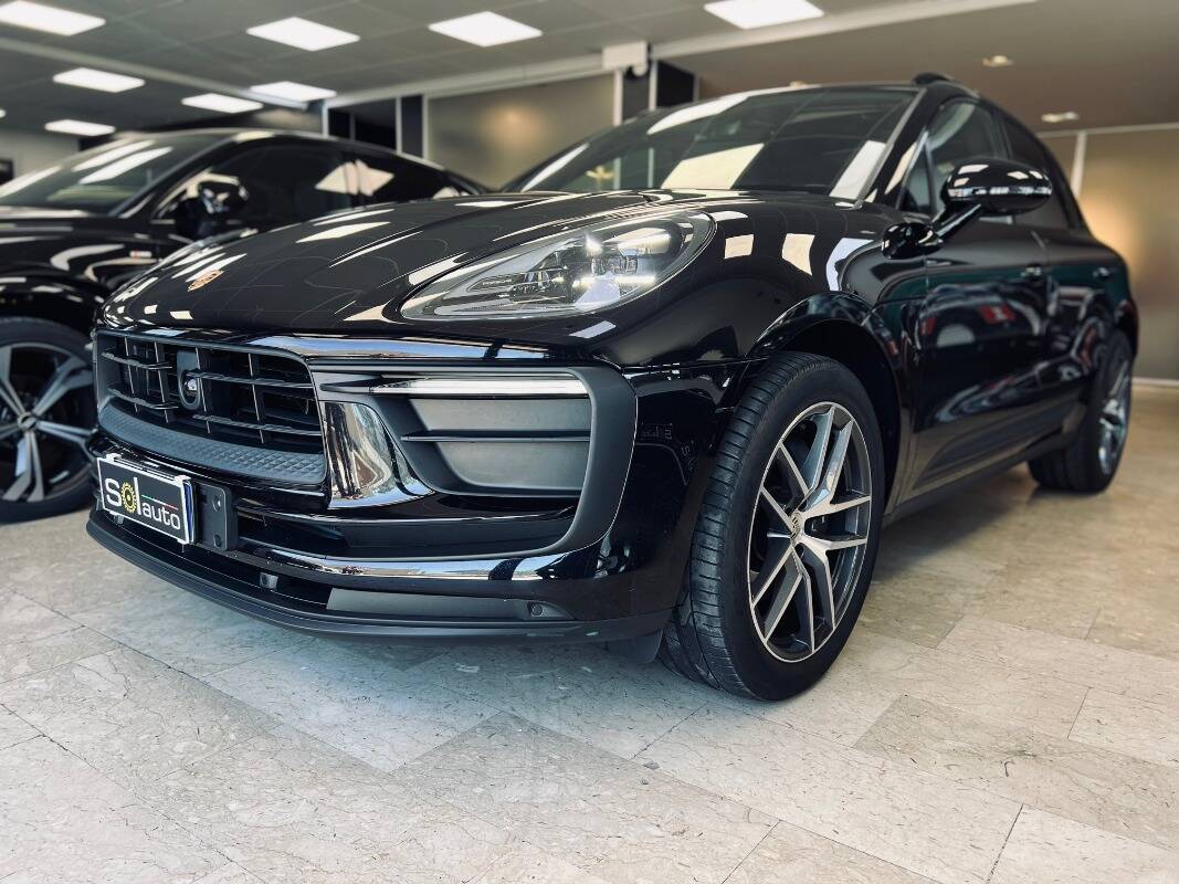 Porsche Macan I 2022