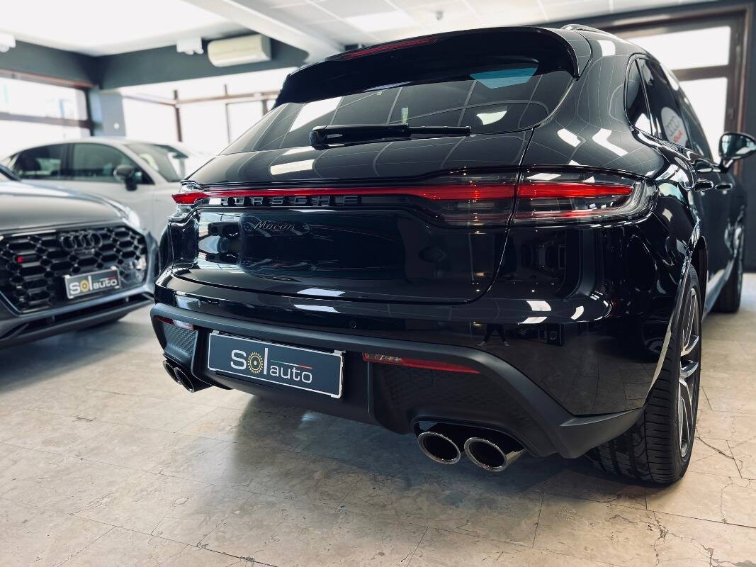 Porsche Macan I 2022