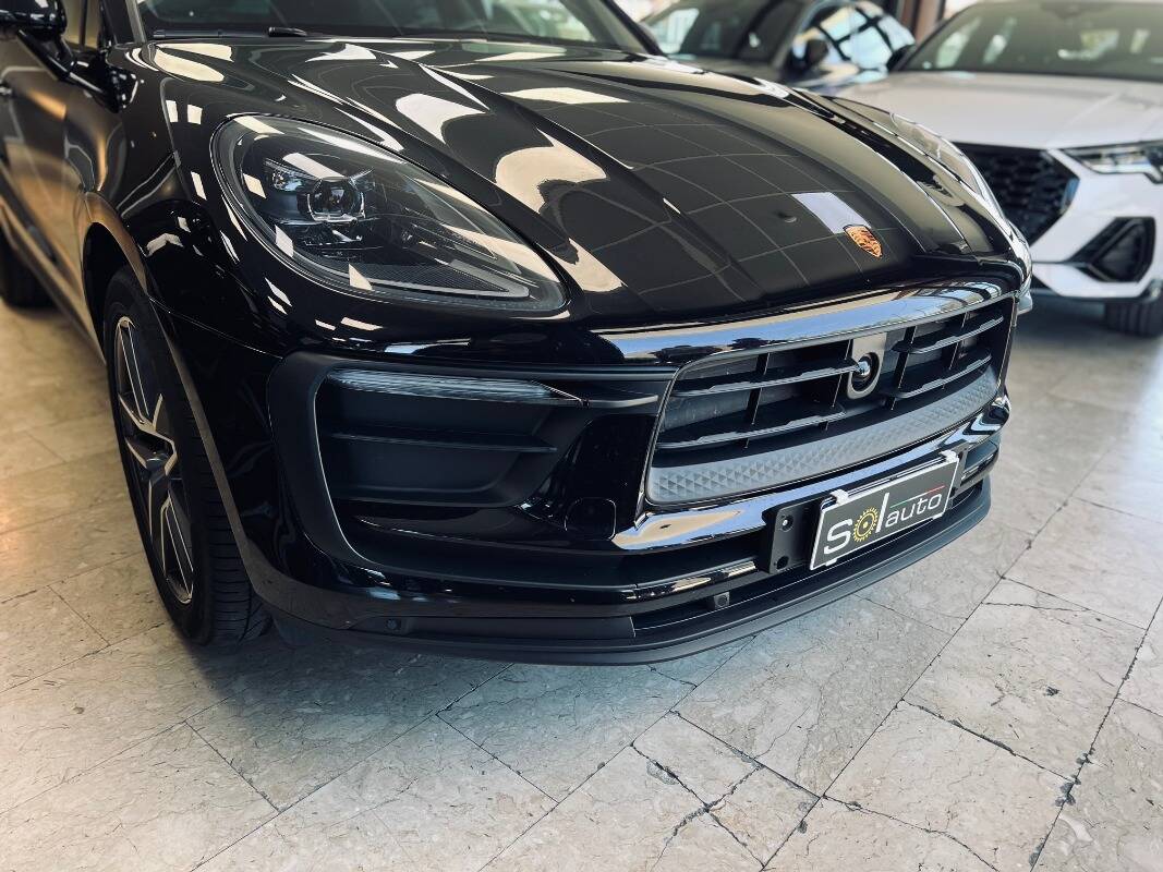 Porsche Macan I 2022