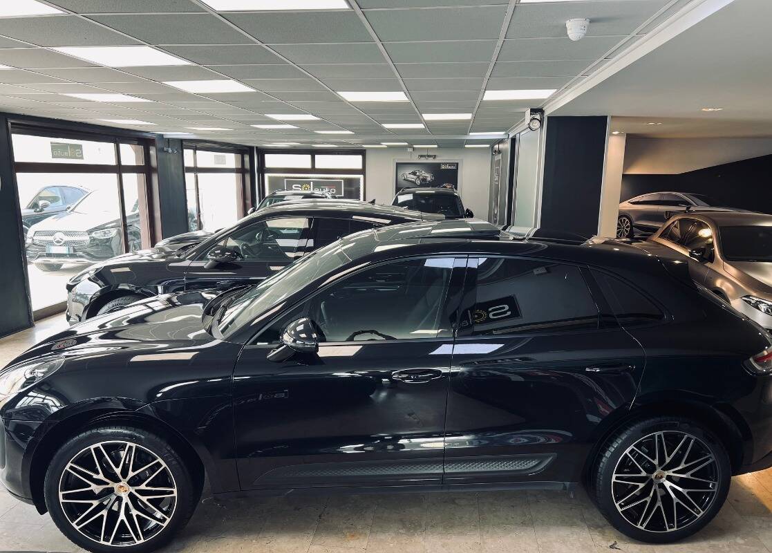 Porsche Macan I 2022