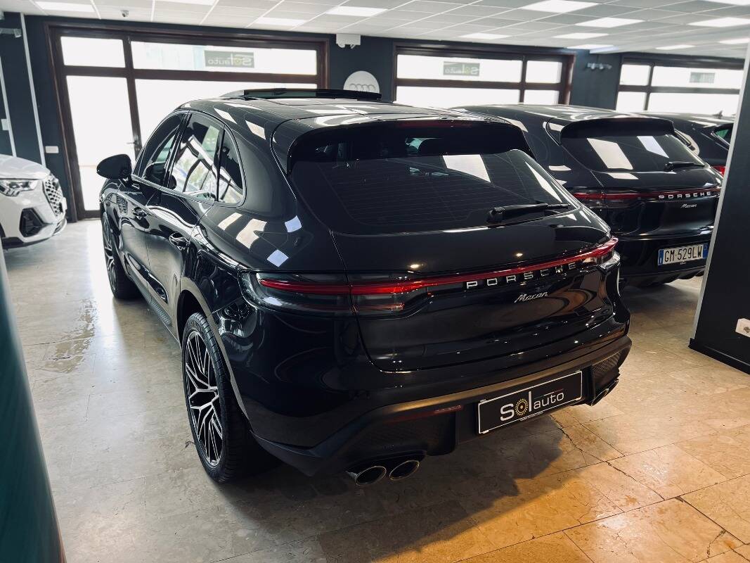 Porsche Macan I 2022