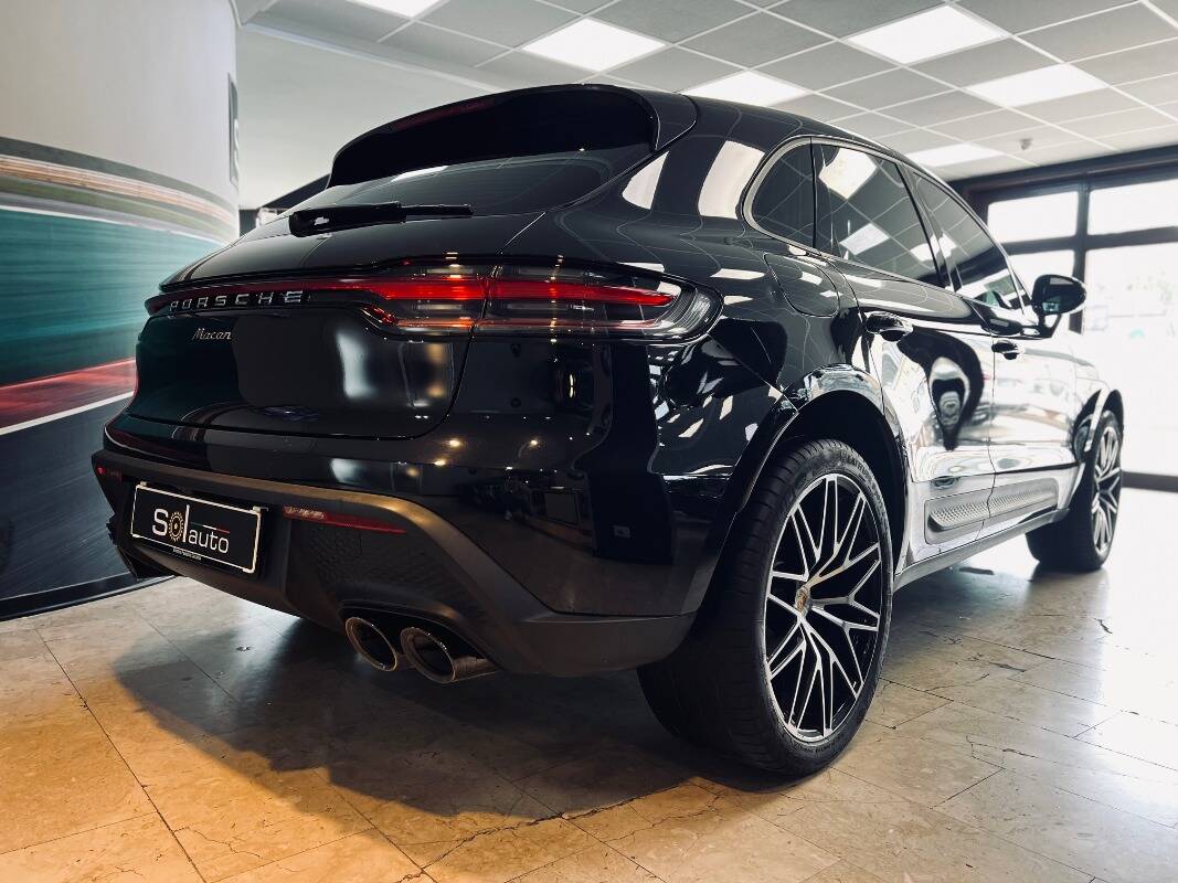 Porsche Macan I 2022