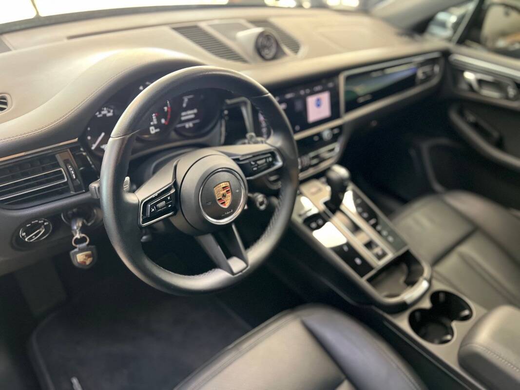 Porsche Macan I 2022