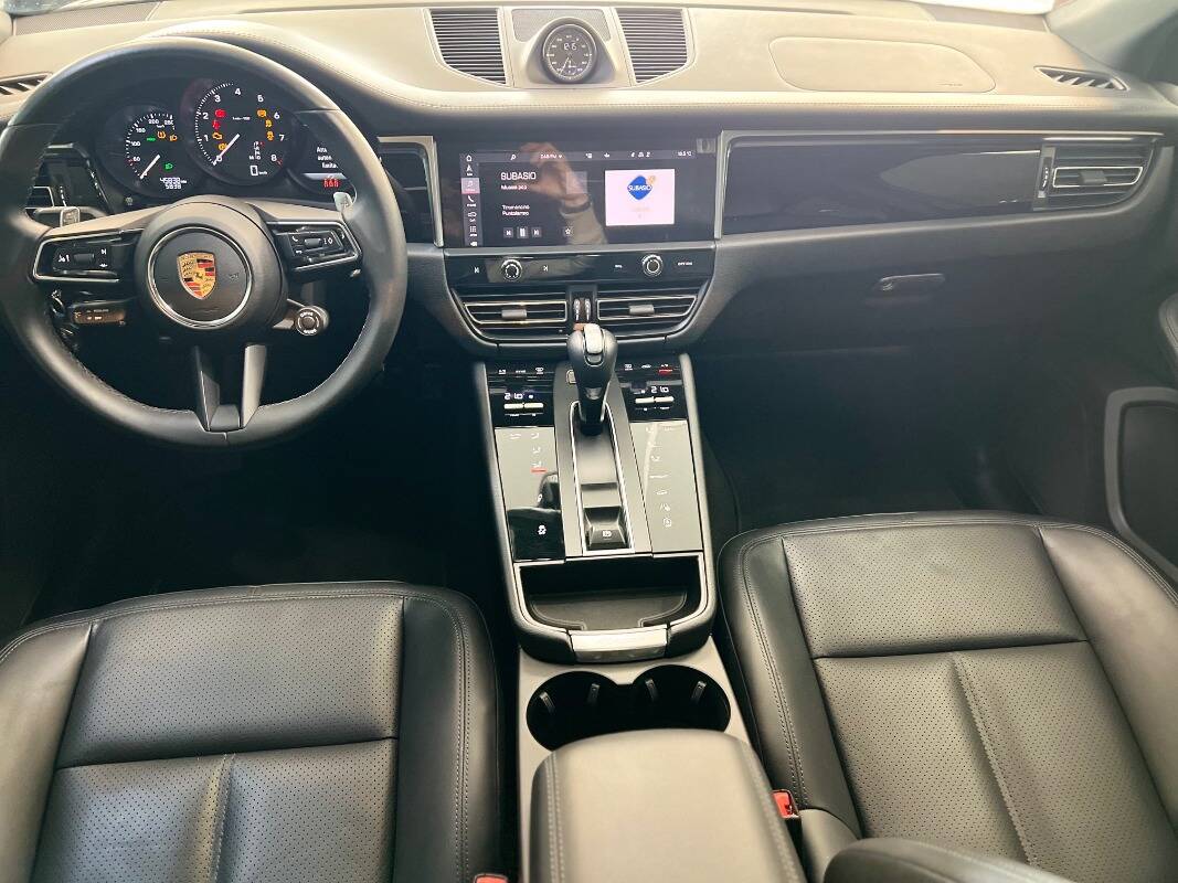 Porsche Macan I 2022