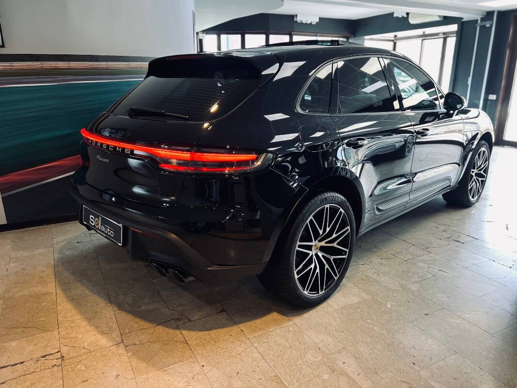 Porsche Macan I 2022