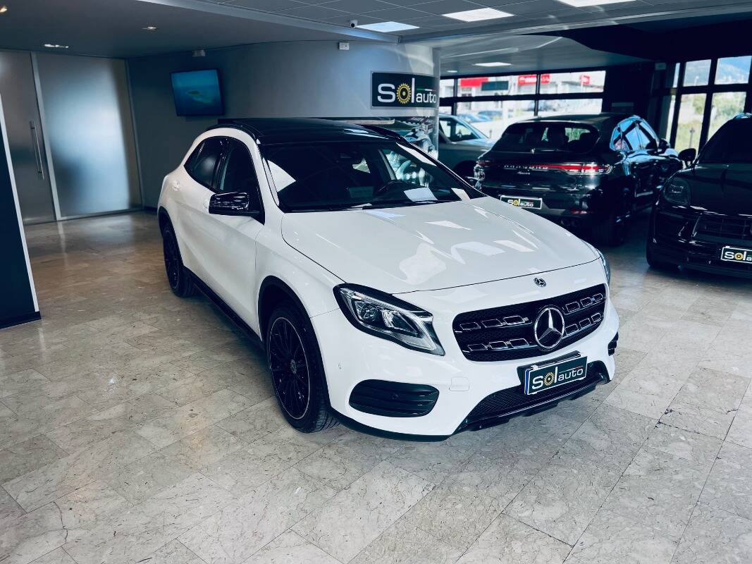 Mercedes GLA-X156 2017