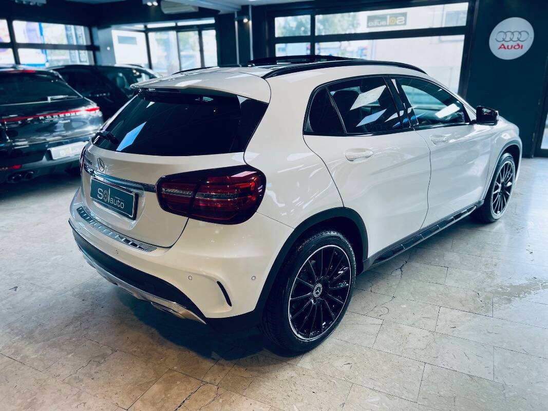 Mercedes GLA-X156 2017
