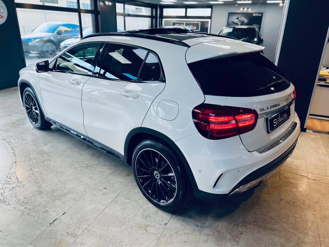 Mercedes GLA-X156 2017