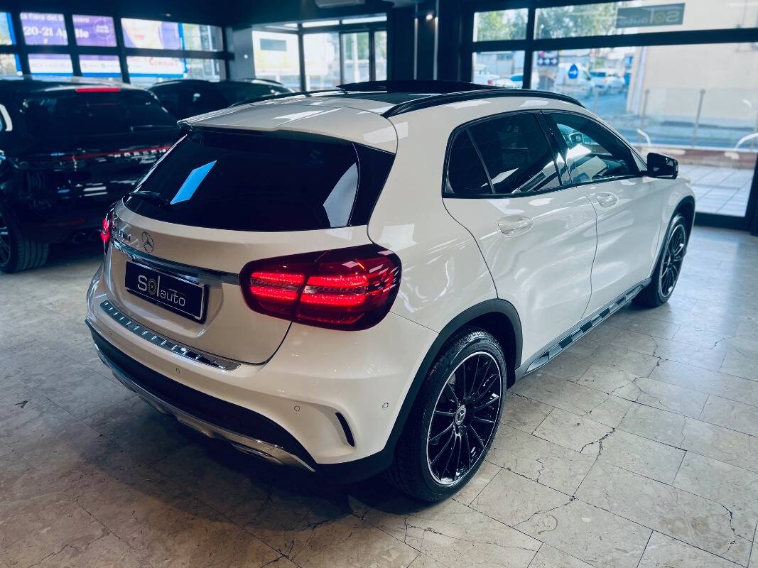 Mercedes GLA-X156 2017