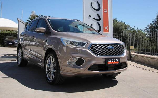 Ford Kuga 2.0 tdci Vignale s&s awd 150cv powershift | 2018