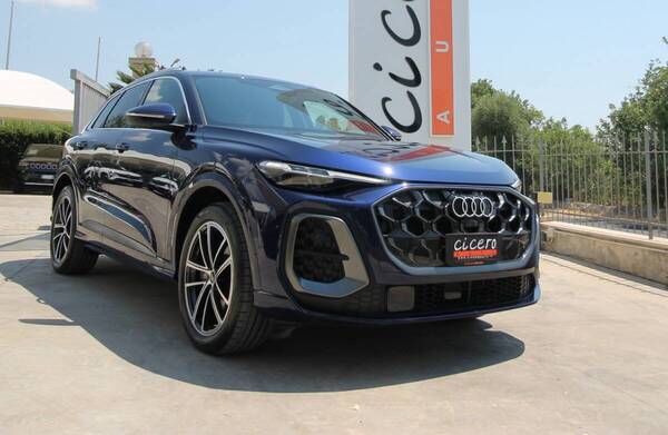 Audi Q5 2.0 tdi mhev+ Launch edition S line quattro 204cv s-tronic | 7.600 KM | 2025