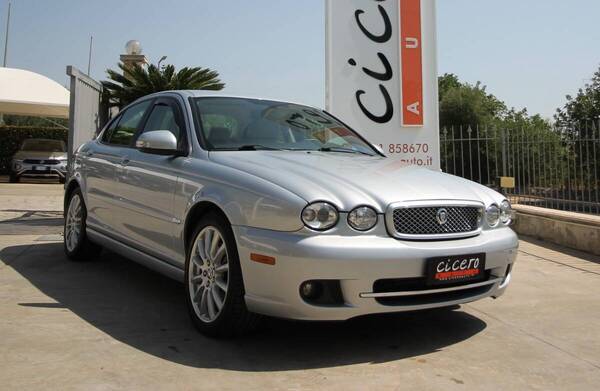 Jaguar X-Type 2.0d Luxury 130cv | Uniproprietario - 75.000 km | 2008