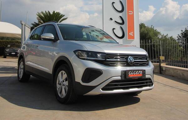 Volkswagen T-Cross 1.0 tsi Life 95cv | 18.000 km | 2024