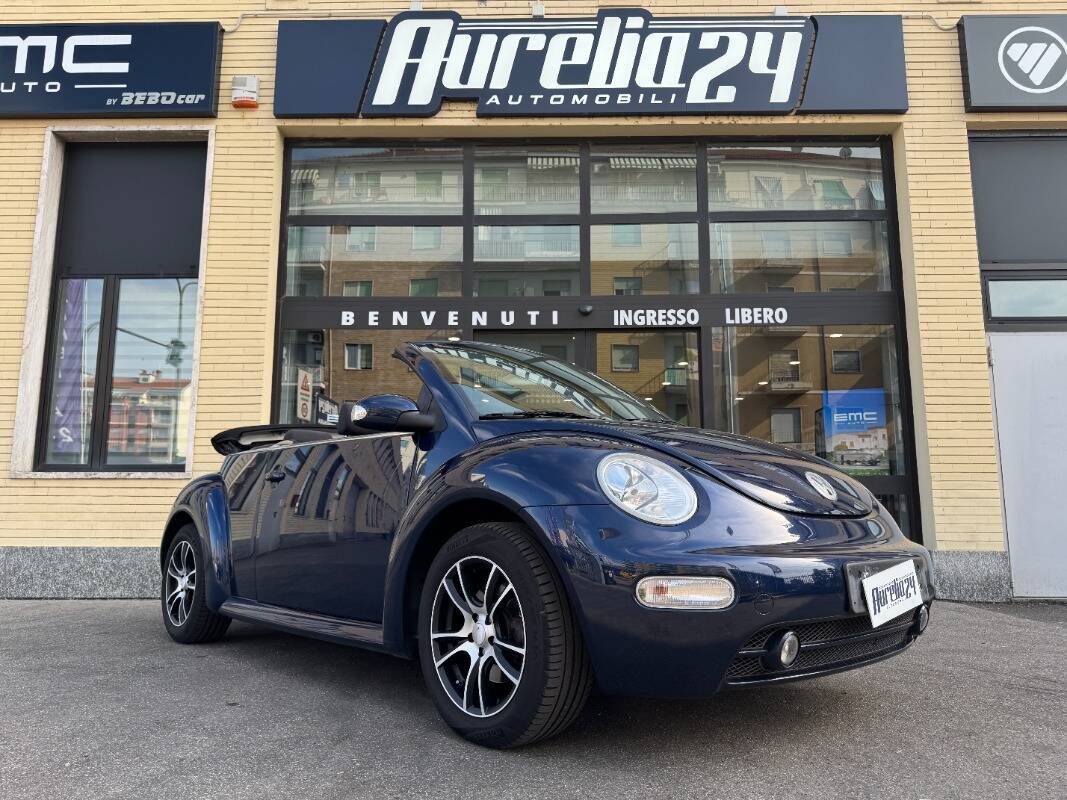 Volkswagen New Beetle Cabrio 2.0, foto 1 di 19