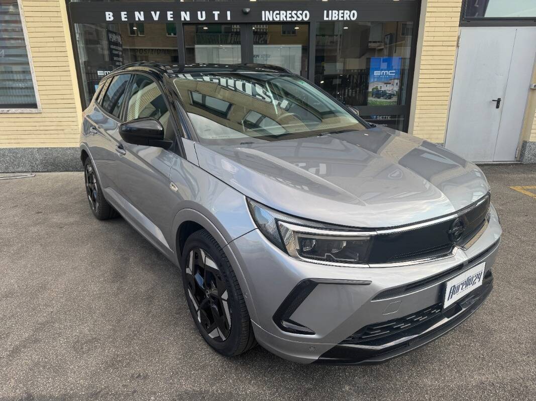 Opel Grandland 1.6 phev GSe awd 300cv auto, foto 1 di 18