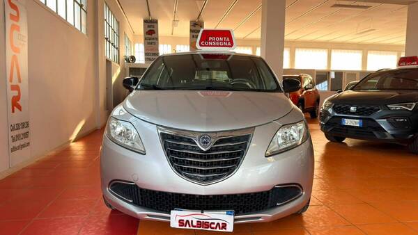 Lancia Ypsilon 1.2 8v Gold s&s 69cv E6