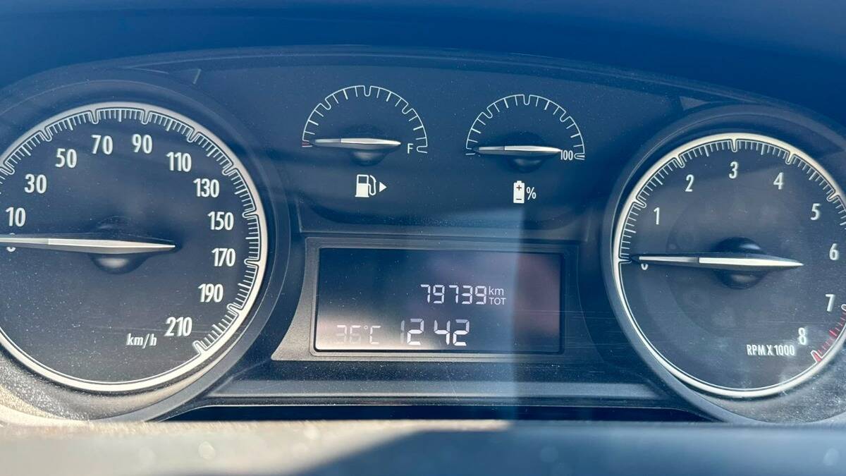N°8