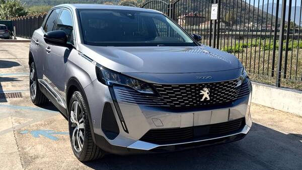 Peugeot 3008 II 2021 1.5 bluehdi Allure Pack s&s 130cv eat8 - Peugeot